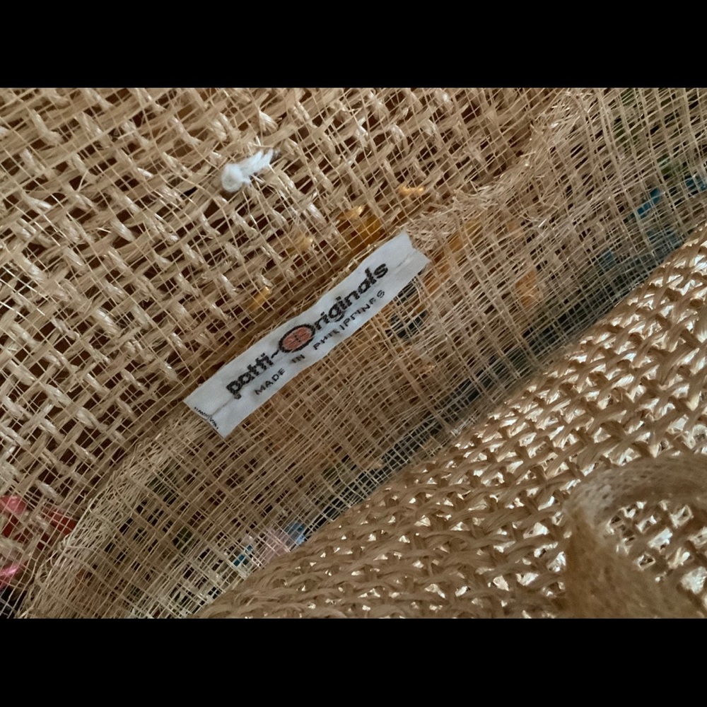 Vintage straw tote. - Picture 3 of 3